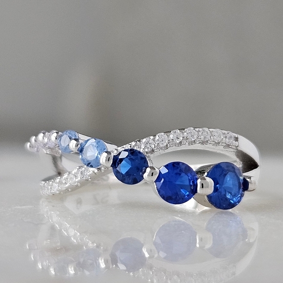 Blue Sapphire Swarovski crystal criss cross ring, 925 Sterling Silver - Picture 8 of 8